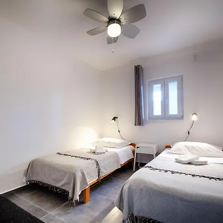 Guest house And By The Sea Komiza, Vis - 9722