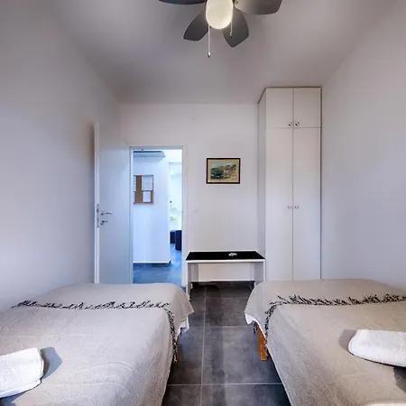 Guest house And By The Sea Komiza, Vis - 9722 Komiza